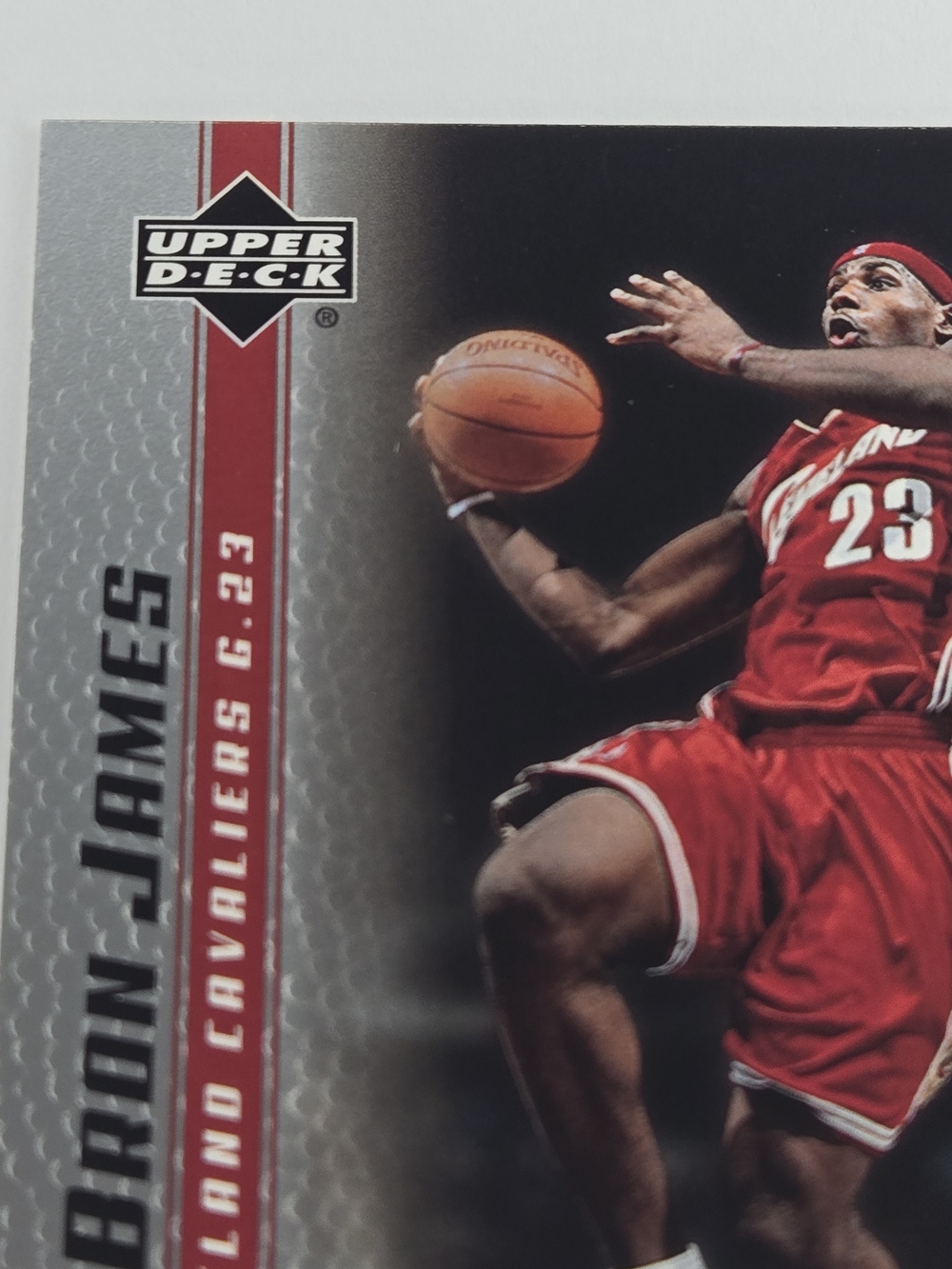 LeBron James Rookie Basketball Card Phenominal Beginning Red Jersey Cavaliers - Picture 4 of 15